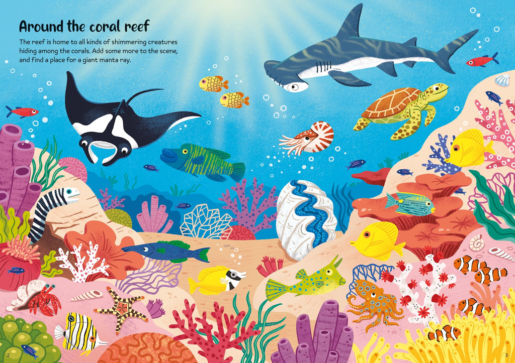 Usborne – Sparkly Sea Creatures Sticker Book – Carte cu stickere pentru copii 3+ ani – carte pentru copii Usborne, detalii conținut cu abțibilduri